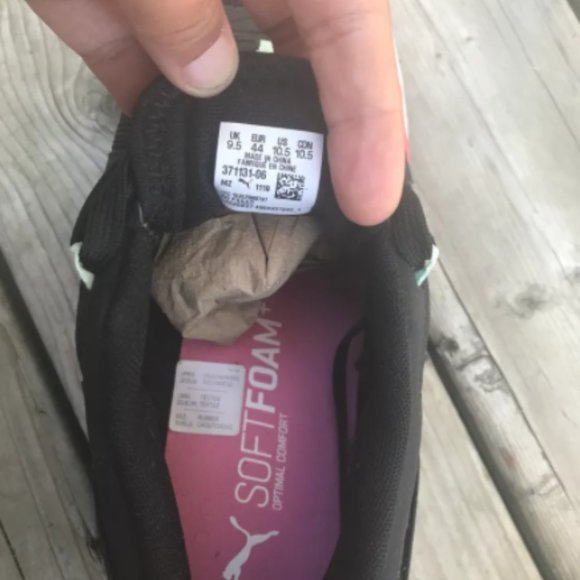 Puma shoes size 10.5 - Picture 3 of 7
